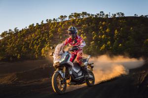 x-adv 750 dct